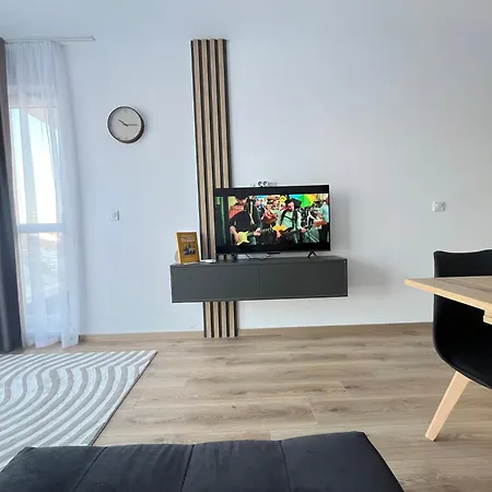 двустаен в младост * Varna