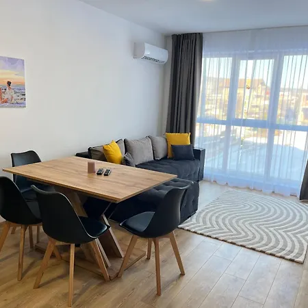 Apartment двустаен в младост *